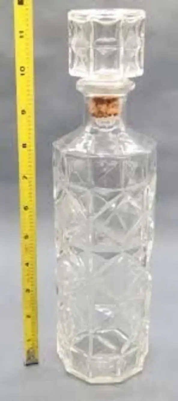 Unbranded clear glass